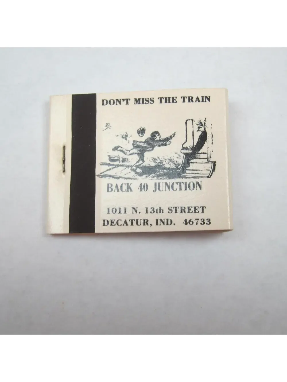 4 Matchbooks Indiana Bill Knapp's Hickory Lane The Rustic Cabin Back 4o Junction